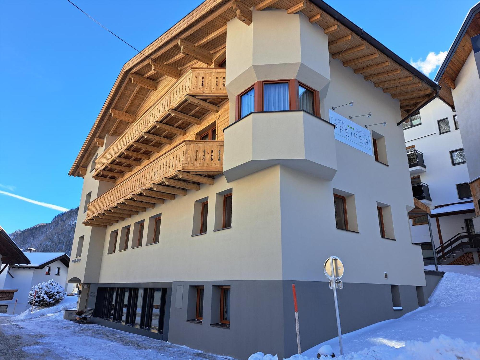 Hotel Garni Pfeifer Ischgl Buitenkant foto